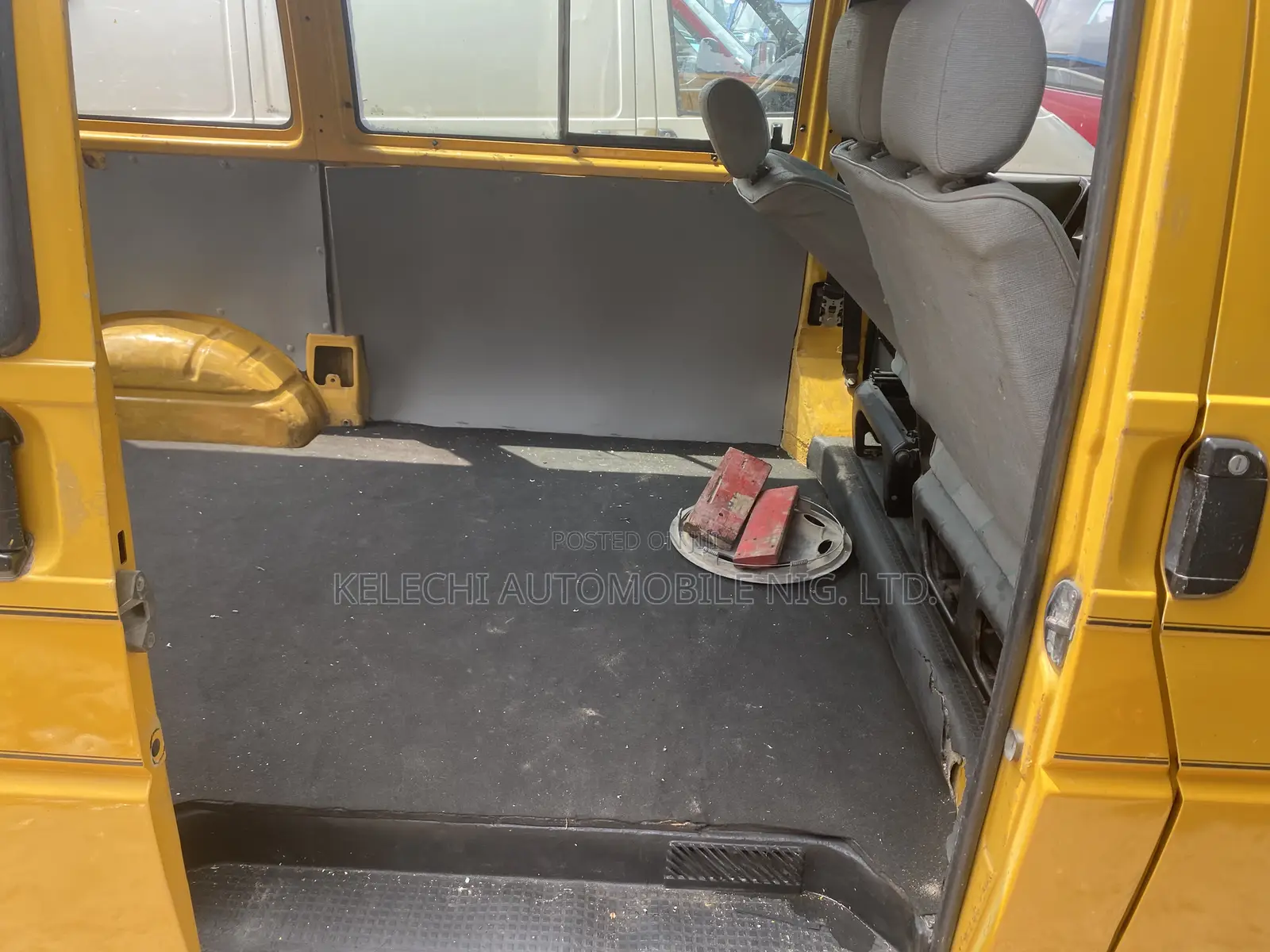 Volkswagen LT 2004 Yellow