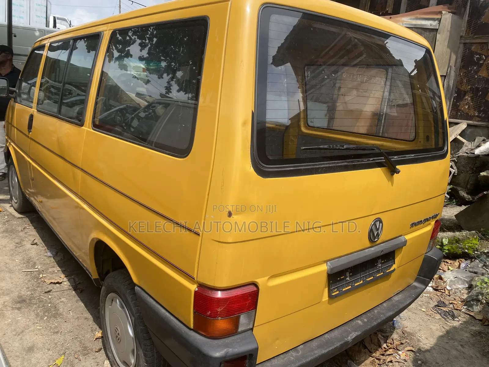 Volkswagen LT 2004 Yellow