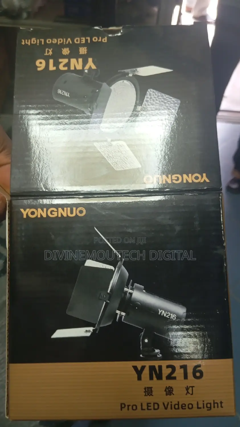 Youngnuo Y216 Video Light
