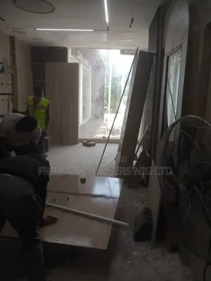 Deep Professional Office Cleaning