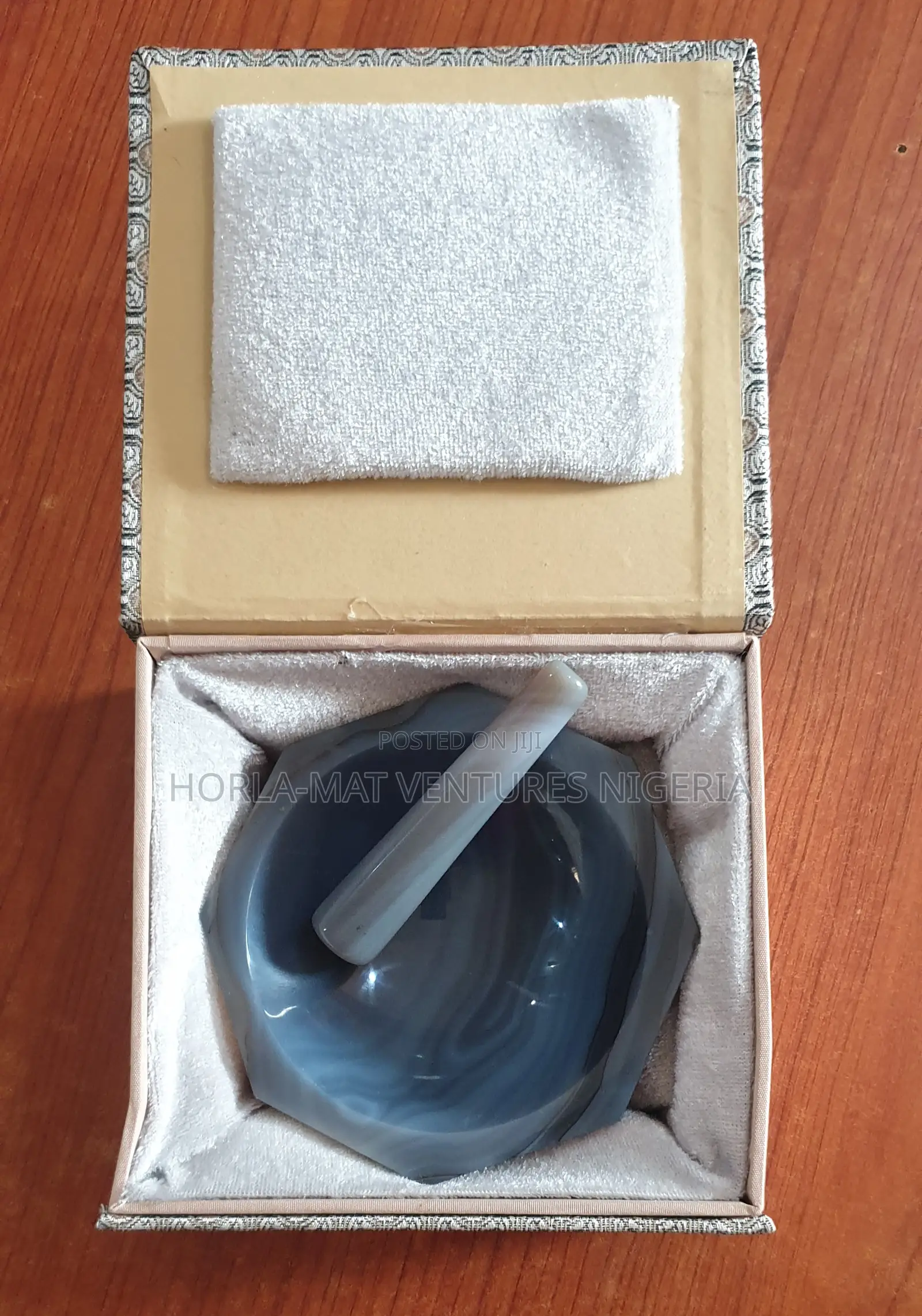 Agate Mortal and Pestle (100mm)