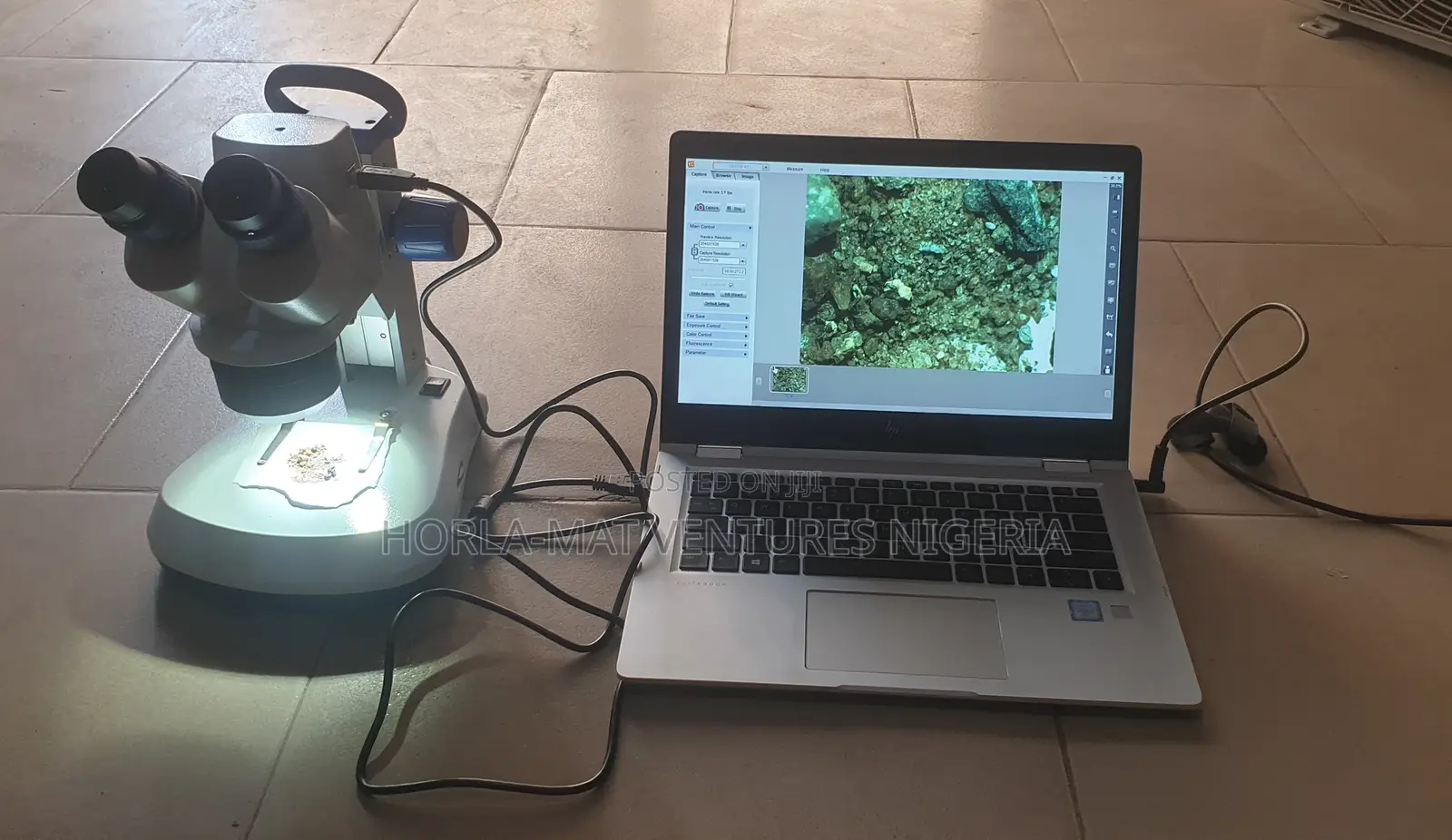 Digital Stereo Zoom Microscope With in-Built Camera (2x/4x)