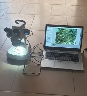Digital Stereo Zoom Microscope With in-Built Camera (2x/4x)