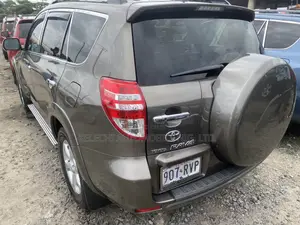 Toyota RAV4 Limited 2011 Gray