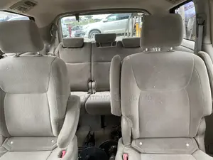 Toyota Sienna LE AWD 2005 Gold