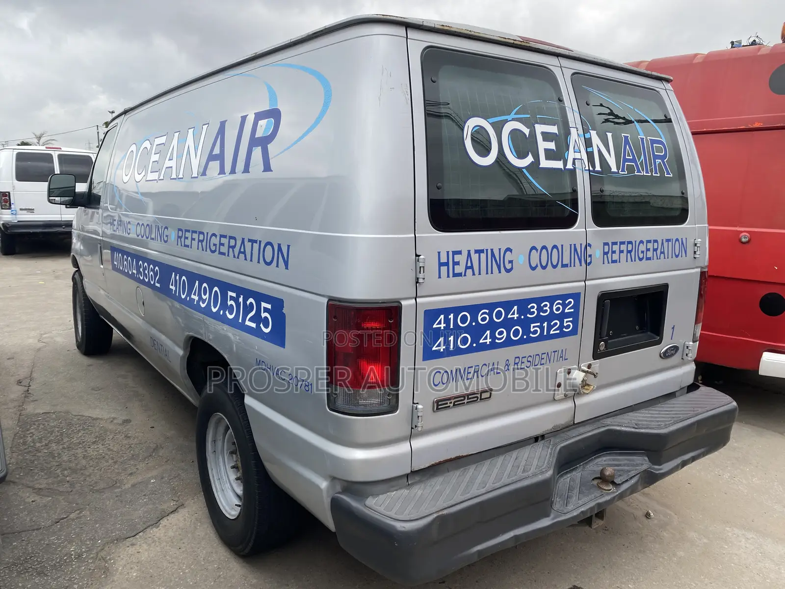 Ford E250 2006 Grey