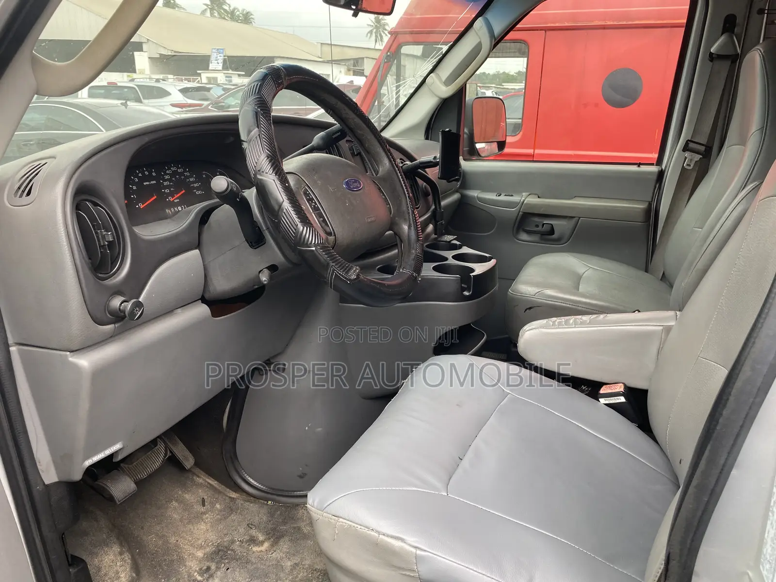 Ford E250 2006 Grey