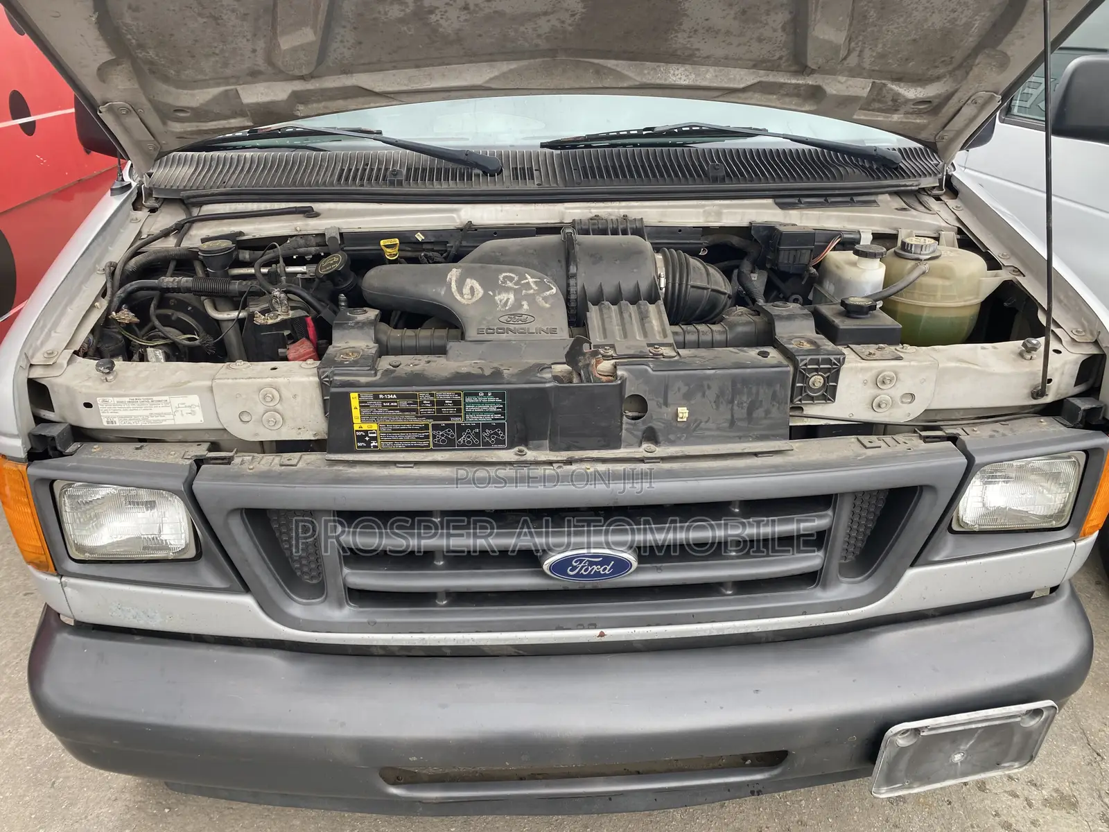 Ford E250 2006 Grey