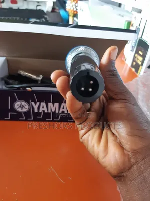 Yamaha Dm725 Dynamic Microphone