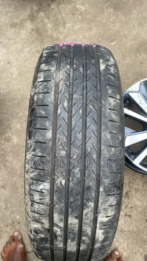215/60r17 Tokunbo Tires