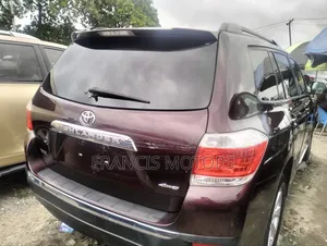 Toyota Highlander 3.5L 4WD 2013 Burgundy