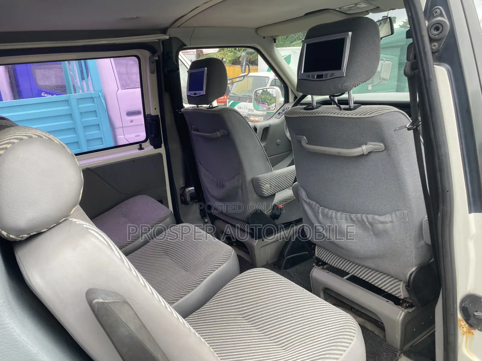 Volkswagen Transporter 2007 White