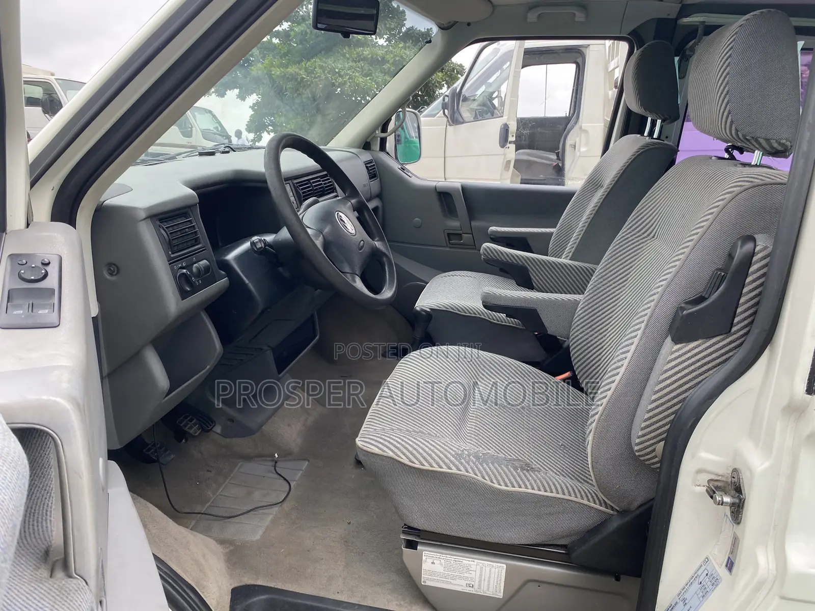 Volkswagen Transporter 2007 White