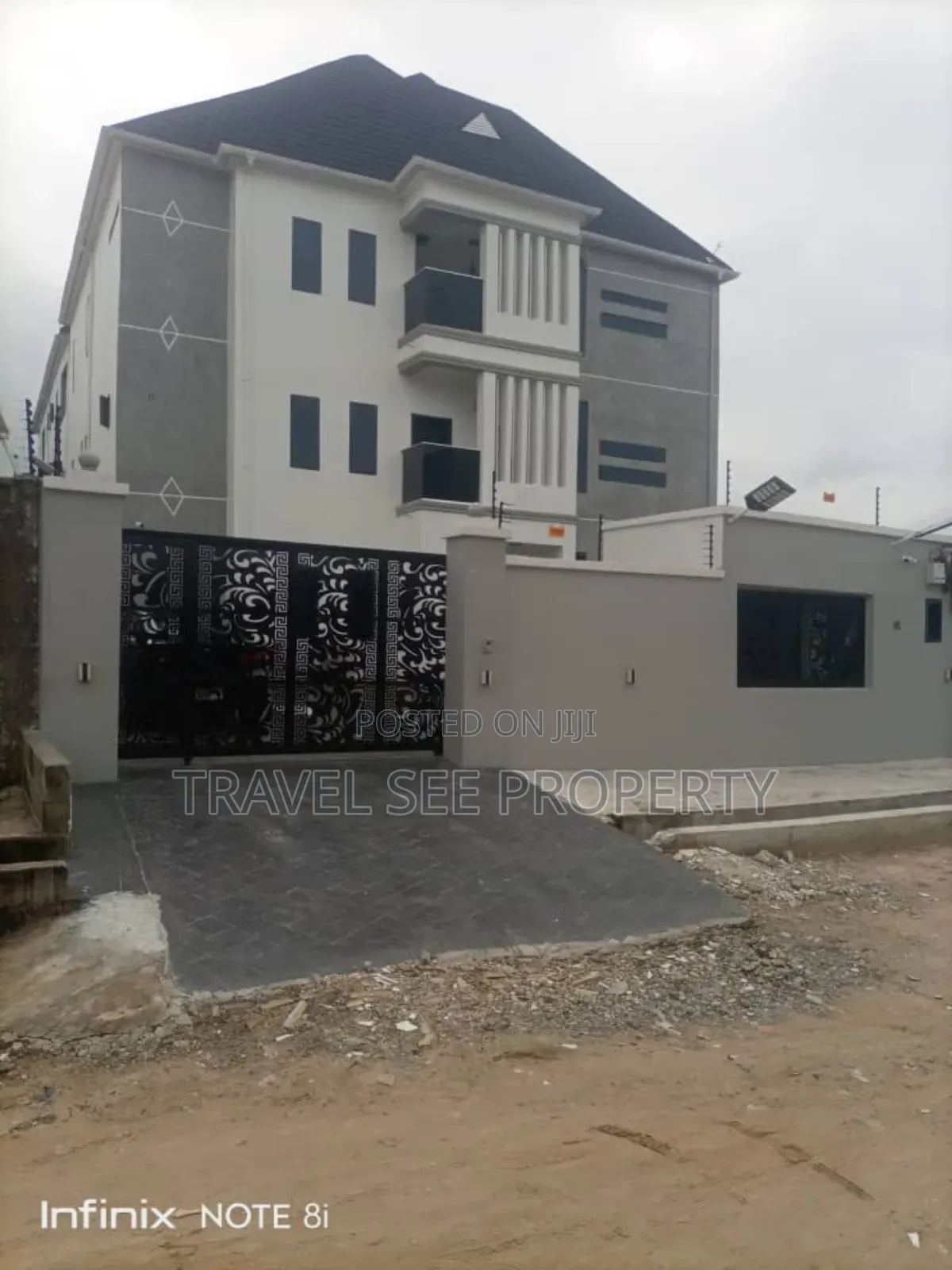 Furnished 2bdrm Mansion in Awoyaya Private for rent