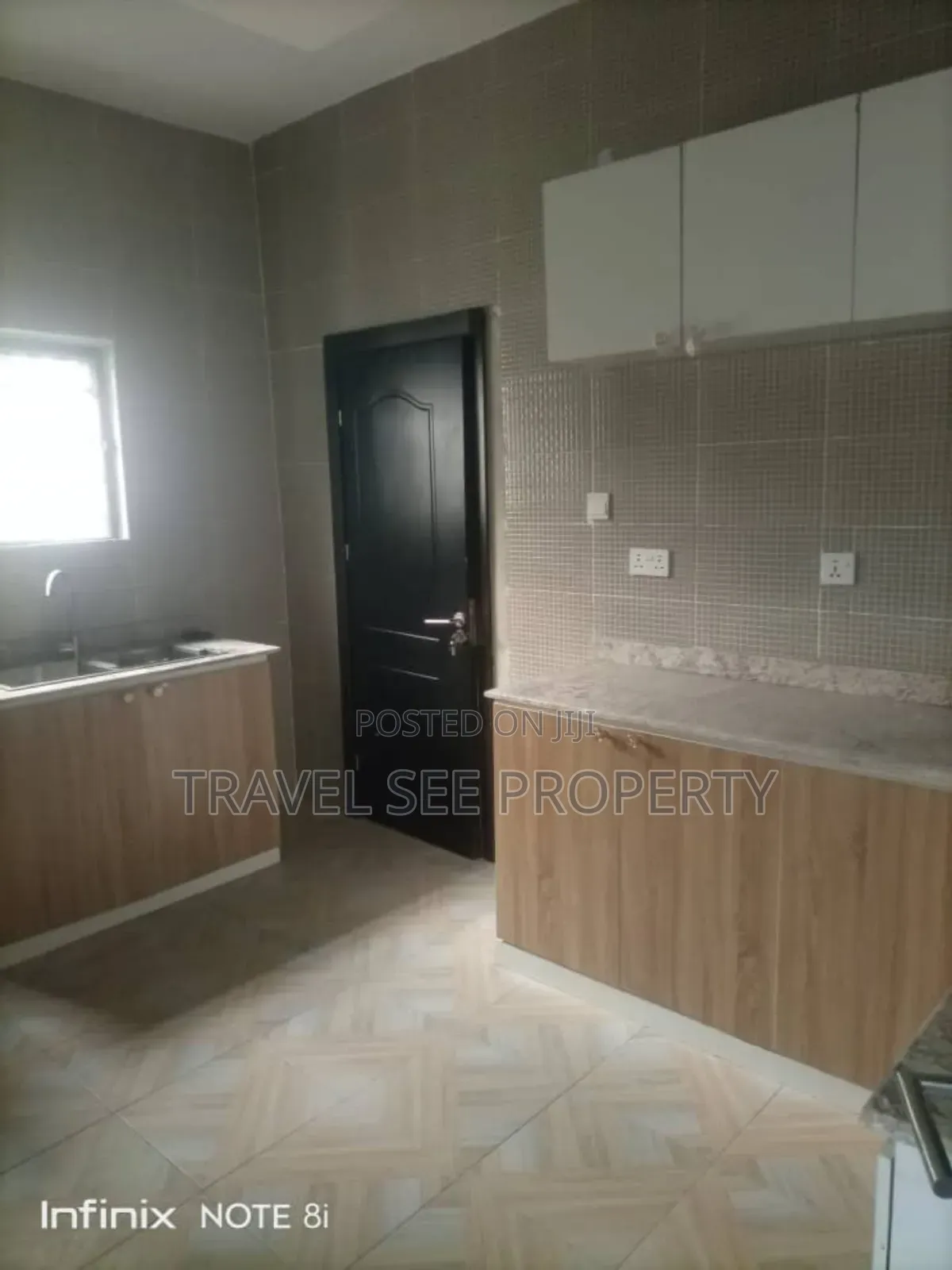 Furnished 2bdrm Mansion in Awoyaya Private for rent