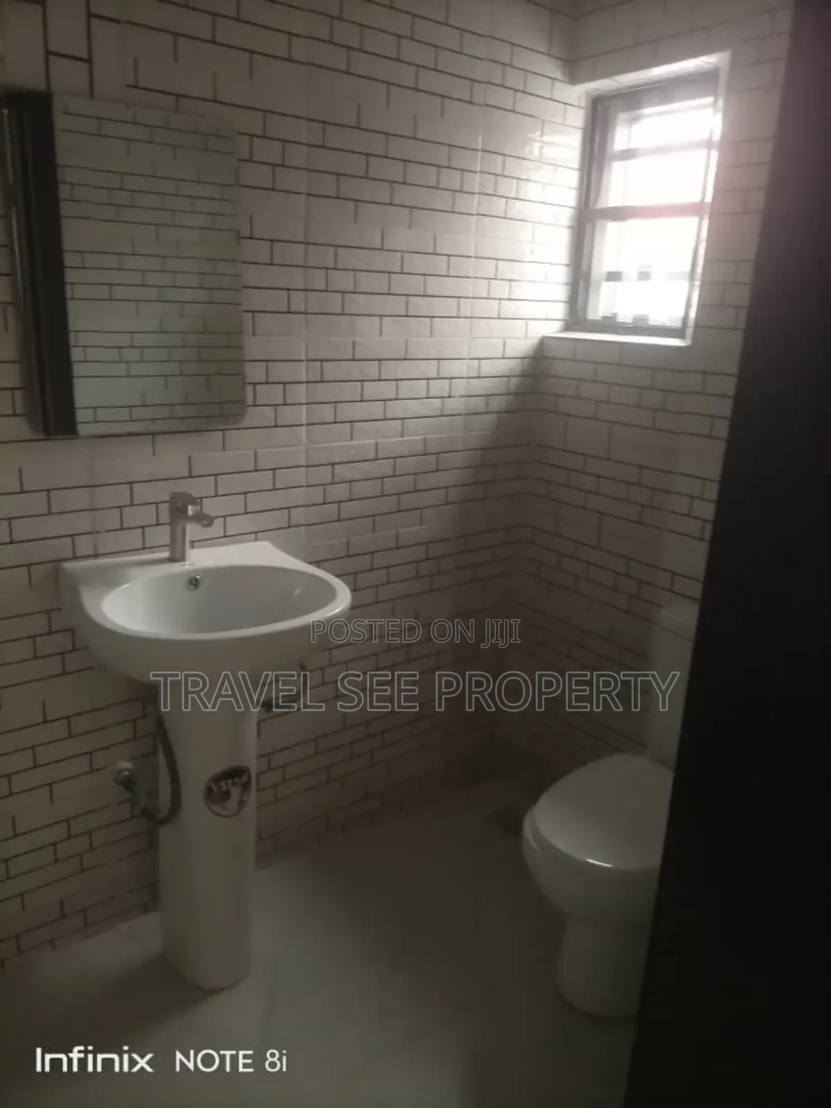 Furnished 2bdrm Mansion in Awoyaya Private for rent