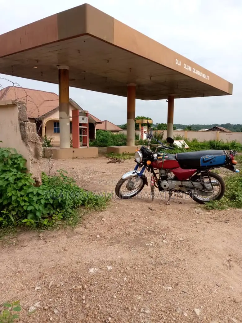 Filling Station