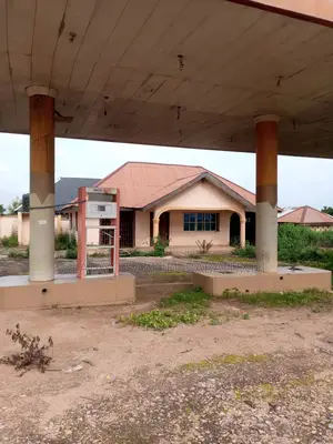 Filling Station