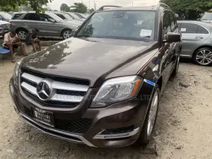 Mercedes-Benz GLK-Class 2015 Brown
