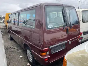 Volkswagen Transporter 2005 Brown