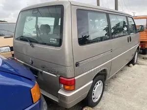 Volkswagen Transporter 2005 Grey