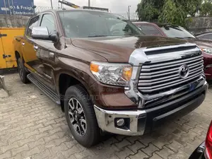 Toyota Tundra 2018 Brown