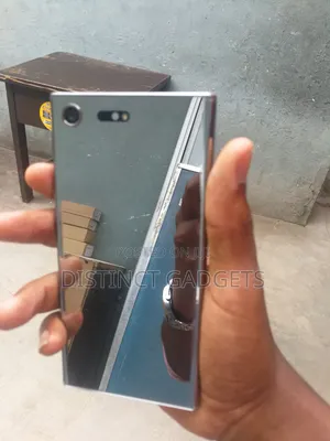 Photo - Sony Xperia XZ Premium 64 GB