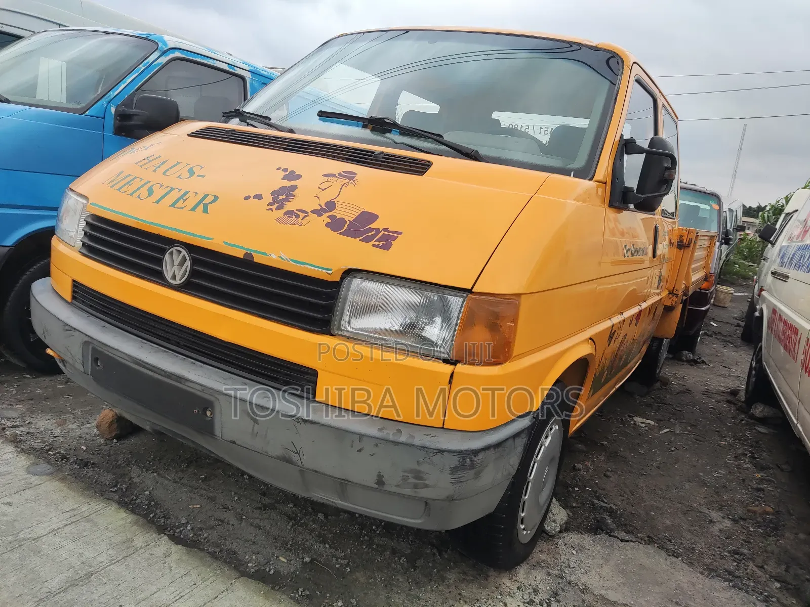 Volkswagen Transporter 2004 Yellow