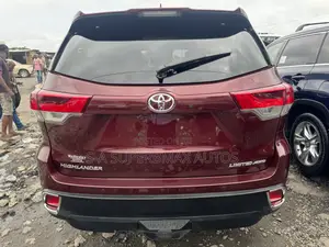 Toyota Highlander 2015 Burgundy