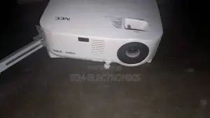 Projector for Rentage With Wireless Presenter