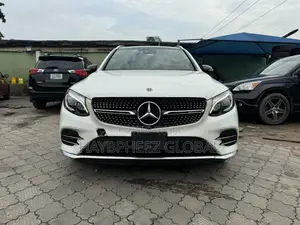 Mercedes-Benz GLC-Class 2018 Off white