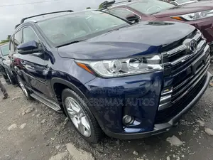Toyota Highlander 2015 Blue