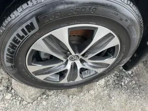 Toyota Highlander Limited 2021 Black
