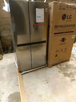 Reliable LG Side by Side Refrigerator (688L).