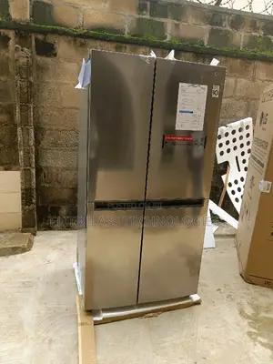 Brand New LG Side by Side REFRIGERATOR REF257JLYL-B (688L).
