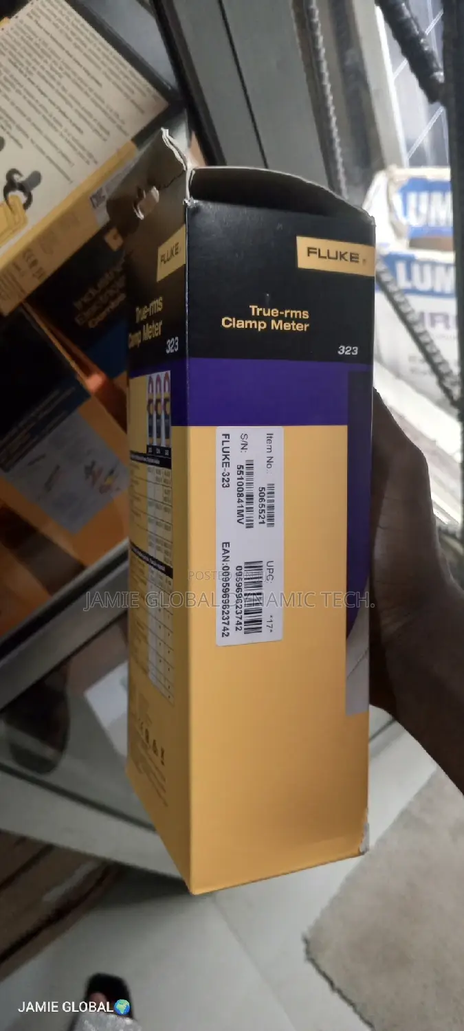 Fluke 323 Clamp Meter