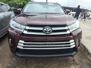 Toyota Highlander 2015 Red