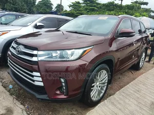 Toyota Highlander 2015 Red