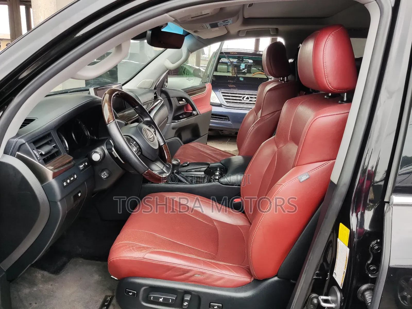 Lexus LX 570 AWD 2018 Black