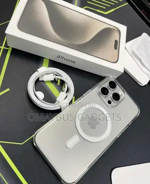 New Apple iPhone 15 Pro Max 256 GB Silver