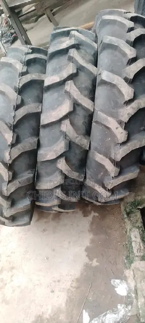 11,2-28 Lander Tire
