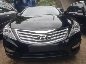 Photo - Hyundai Grandeur 2013 Black