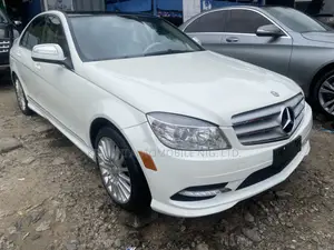Mercedes-Benz C300 2009 White