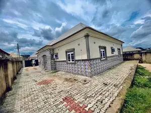 Furnished 3bdrm Bungalow in Nuhu Str Nurses Est, Karu-Nasarawa
