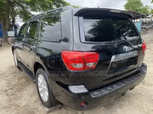 Toyota Sequoia 2014 Black