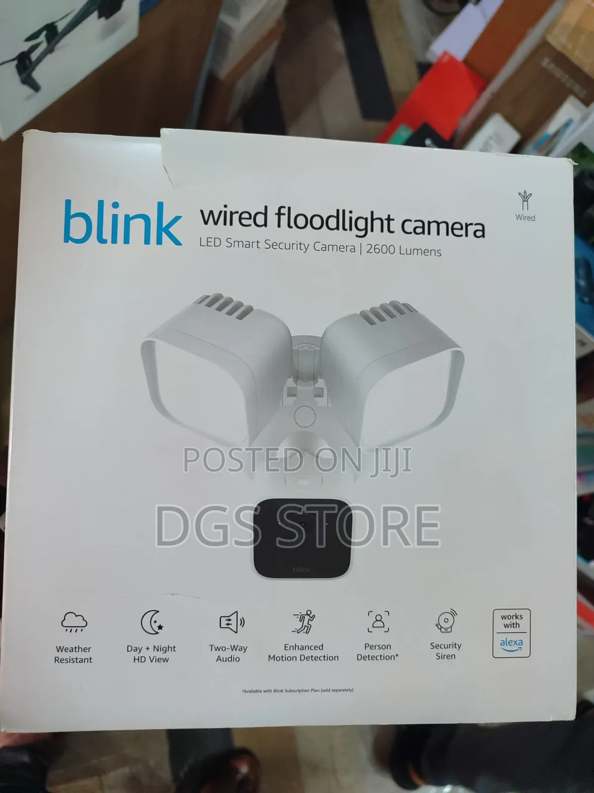 Blink Wired Floodlight Camera LED Security Camera 2600 Lumen