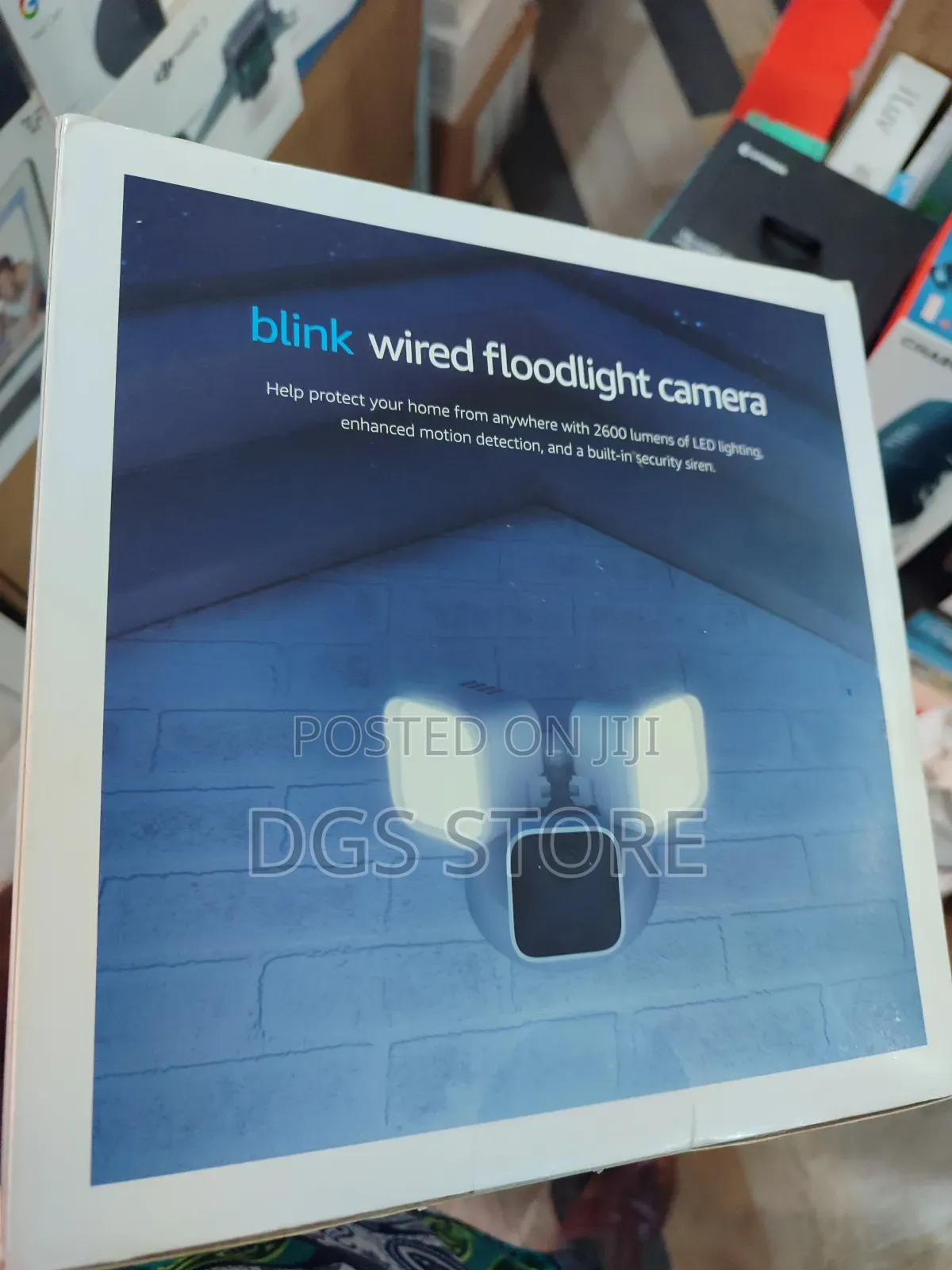 Blink Wired Floodlight Camera LED Security Camera 2600 Lumen