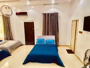 Furnished 5bdrm Apartment in Agungi Estate, Chevron for rent