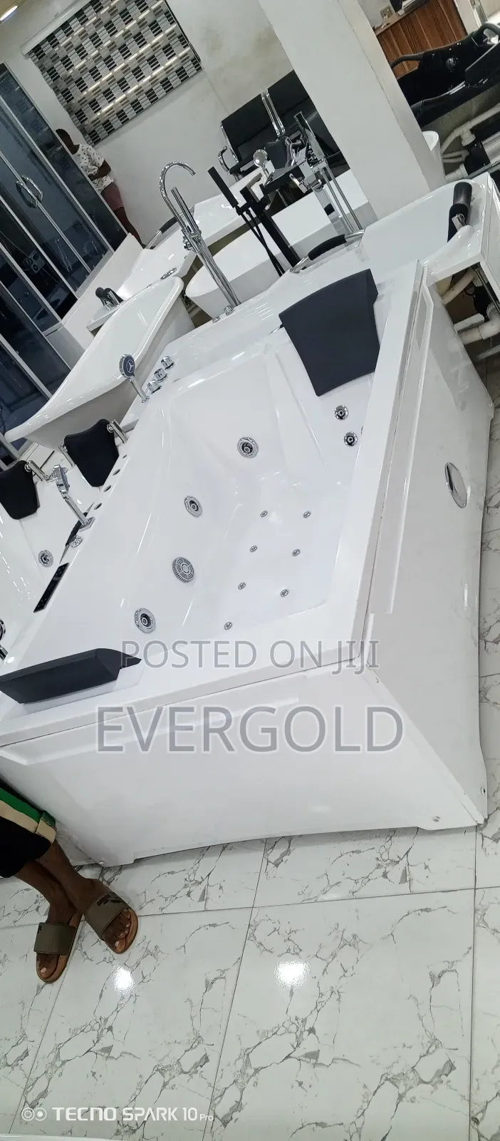 Double Jacuzzi With Original Acrylic Material