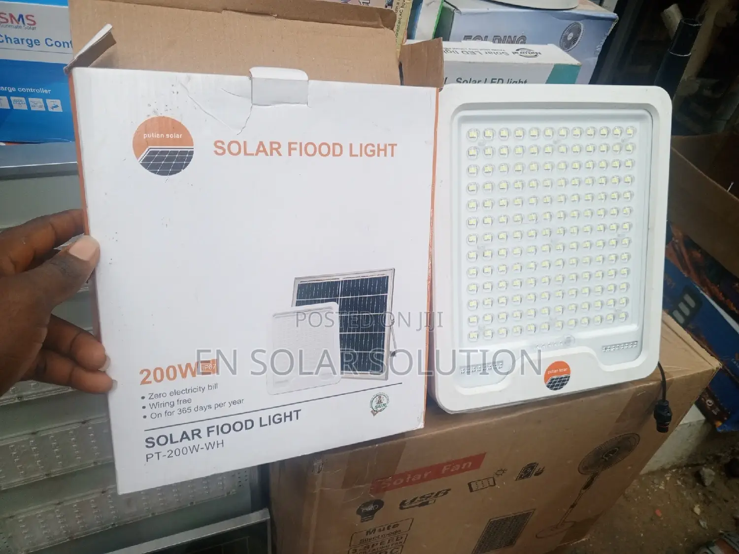 200watts Solar Flood Lights Available Now